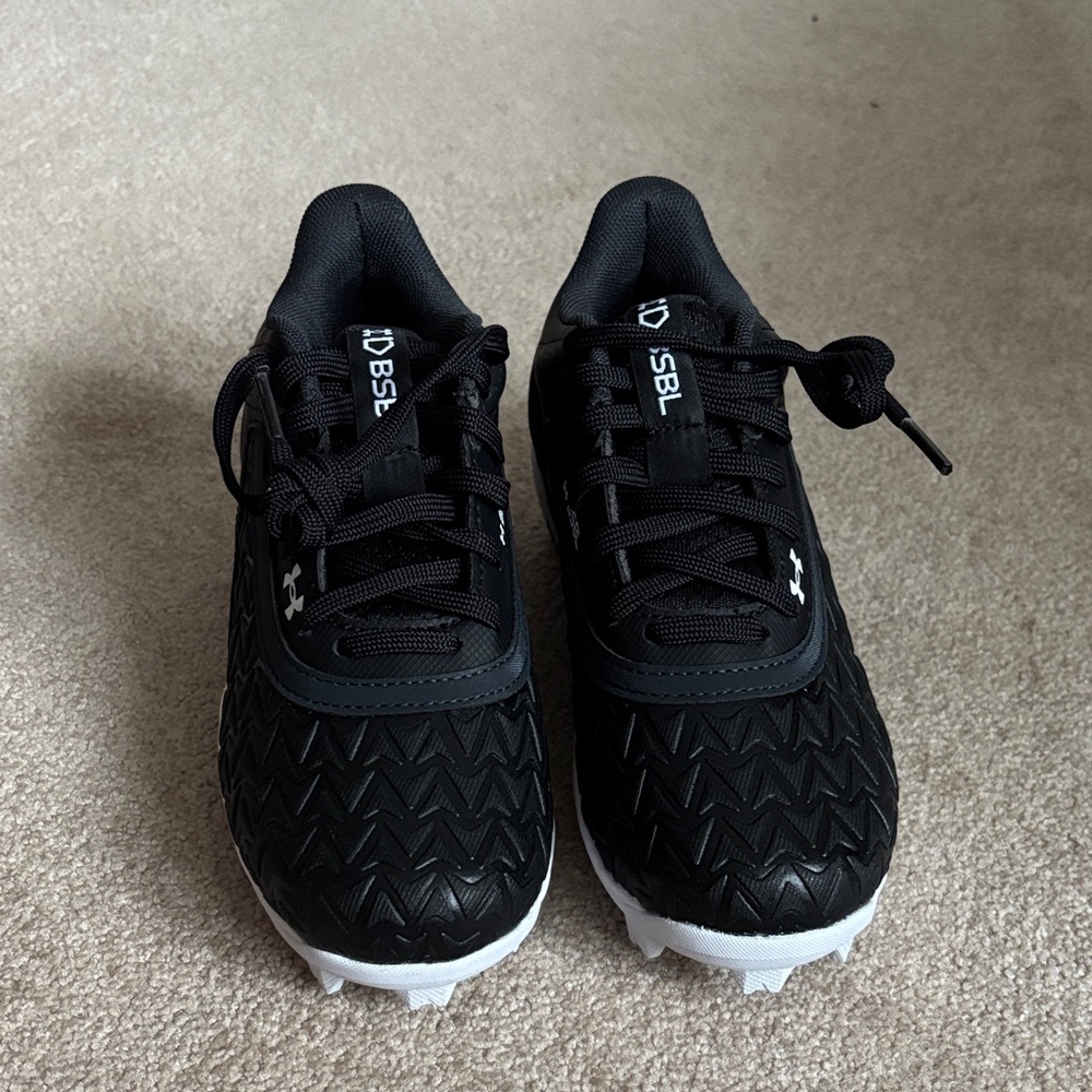 Under Armour Cleats brand new